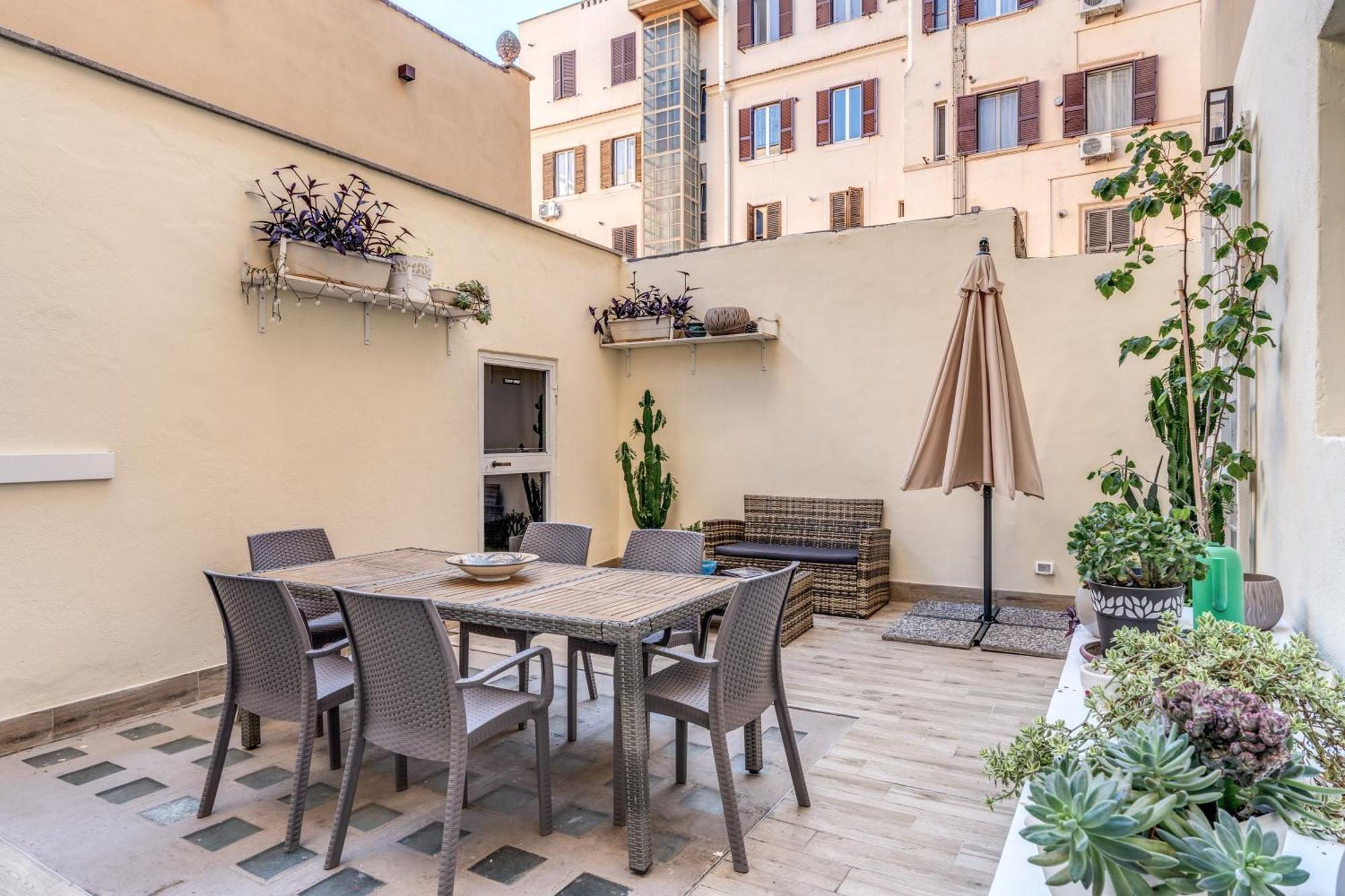 Nala Luxury Apartment With Terrace Рим Екстериор снимка